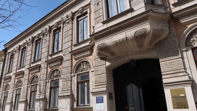 Fassade eines Wohngebäudes