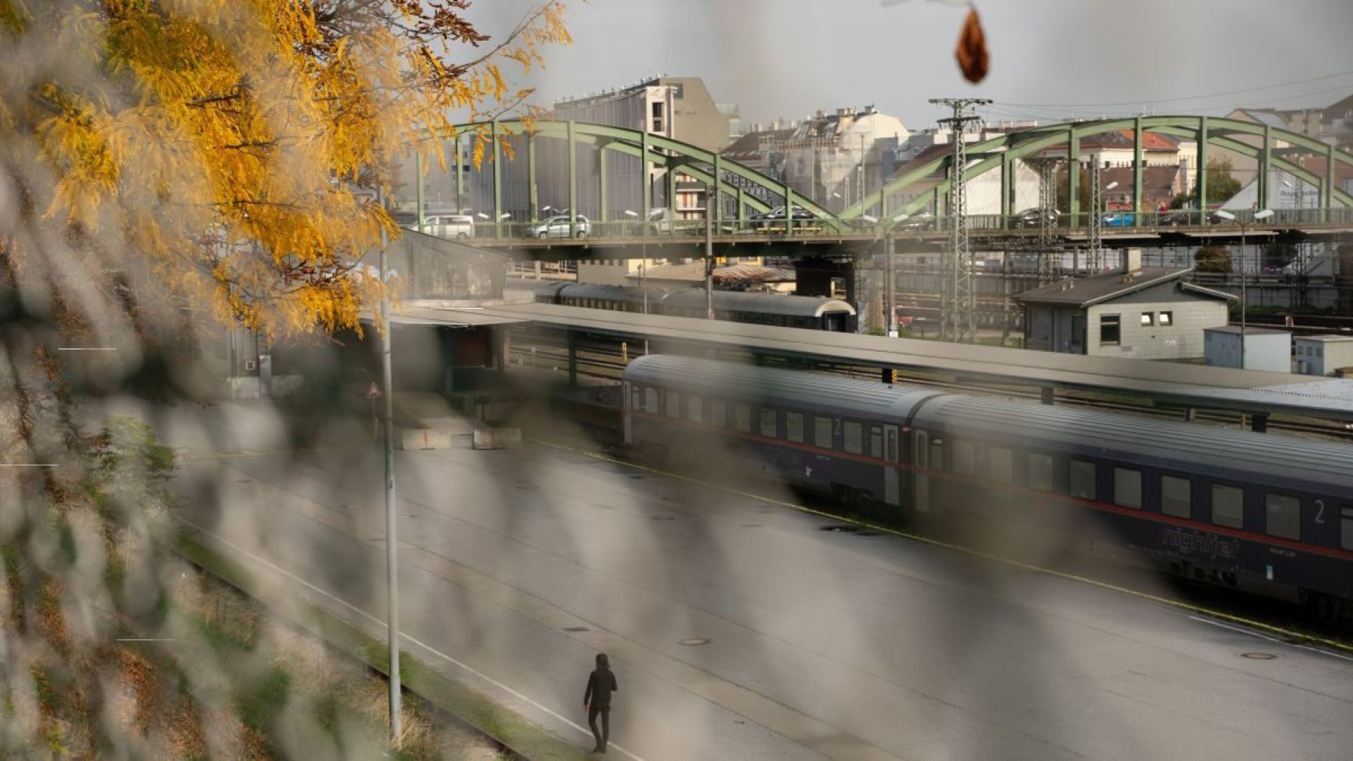 Brücke über Gleise