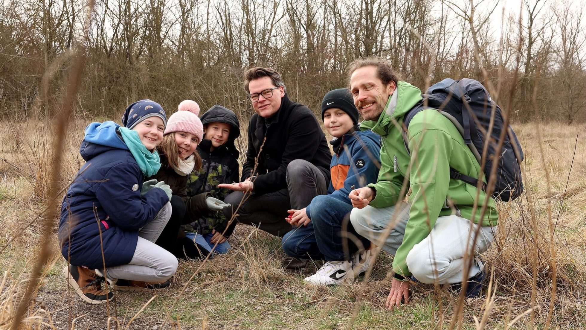 copyright: Stadt Wien/Martin Votava Exkursion und Schulworkshop - Biodiversität mit Kindern - im Naturschutz-Areal Breitenlee, mit StR Jürgen Czernohorszky und der MA22-Umweltschutz.