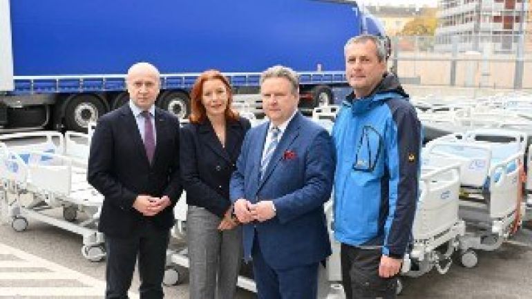 Vasyl Khymynets (ukrainischer Botschafter), Evelyn Kölldorfer-Leitgeb (WIGEV), Michael Ludwig (Bürgermeister), Bernhard Bouzek (MA 27)