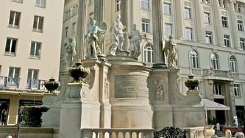 copyright: MA 31 - Schmalzbauer Brunnen mit vier Säulen