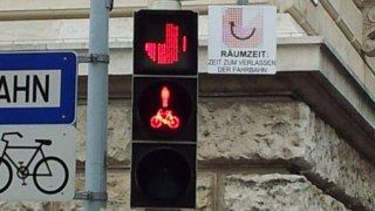 Ampel mit Räumzeitangabe