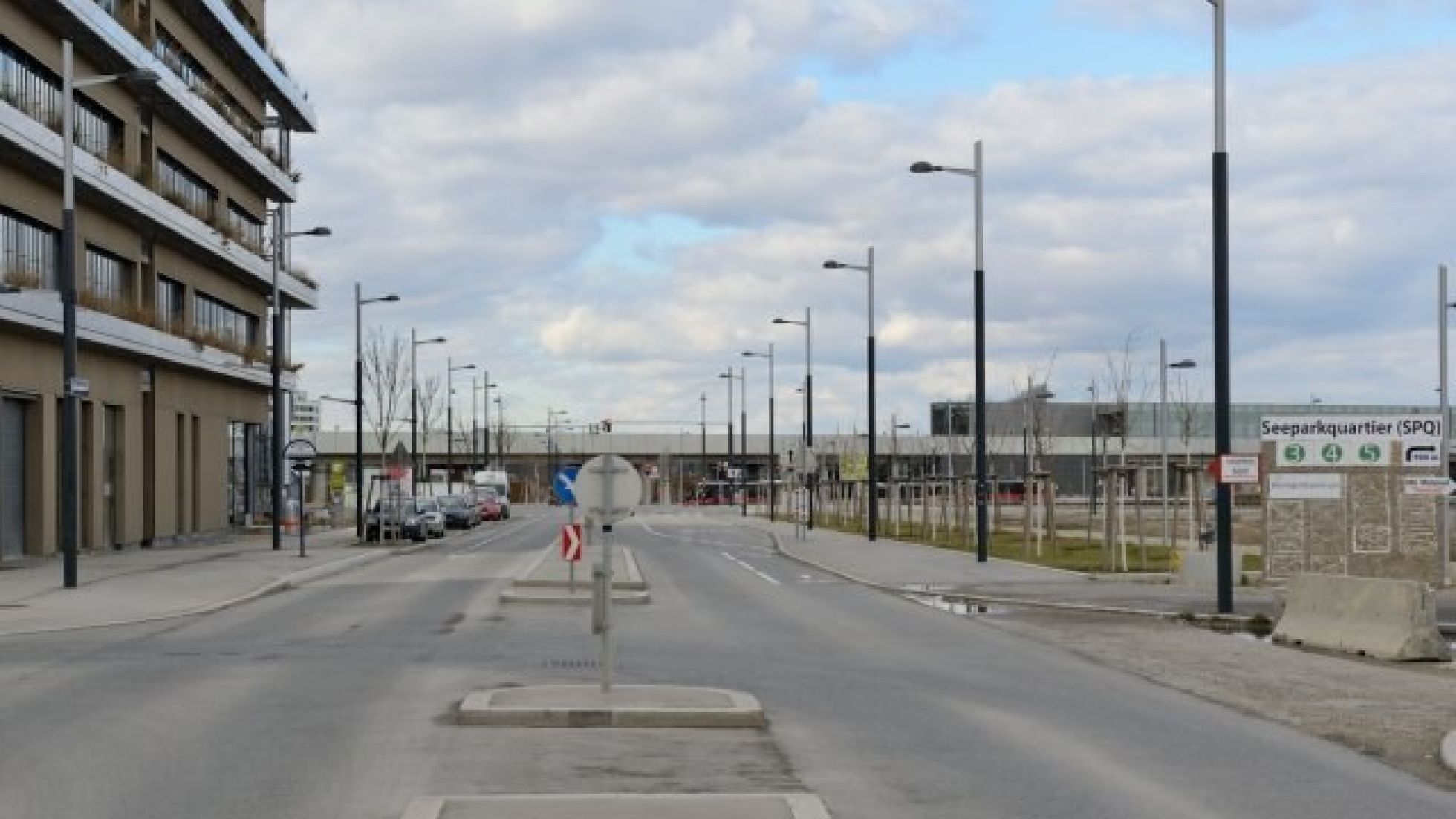 Straße in der Seestadt, LED-Leuchten