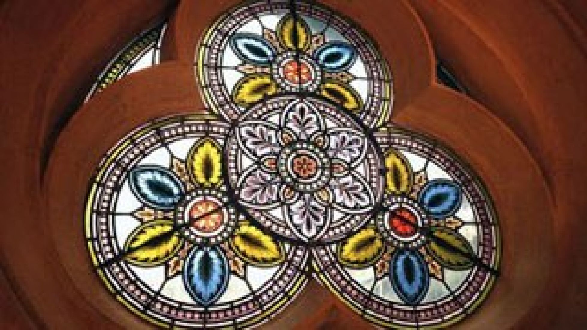 copyright: media wien Farbiges Fenster im Rathaus-Festsaal