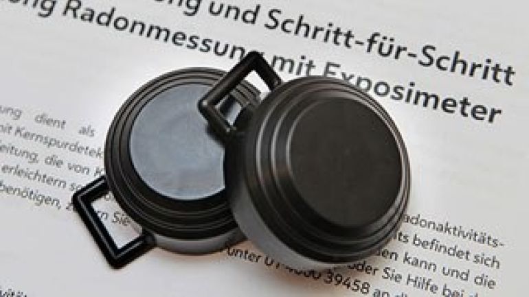 Radonmessgeräte mit Anleitung