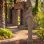 Indische Statue in einem Garten