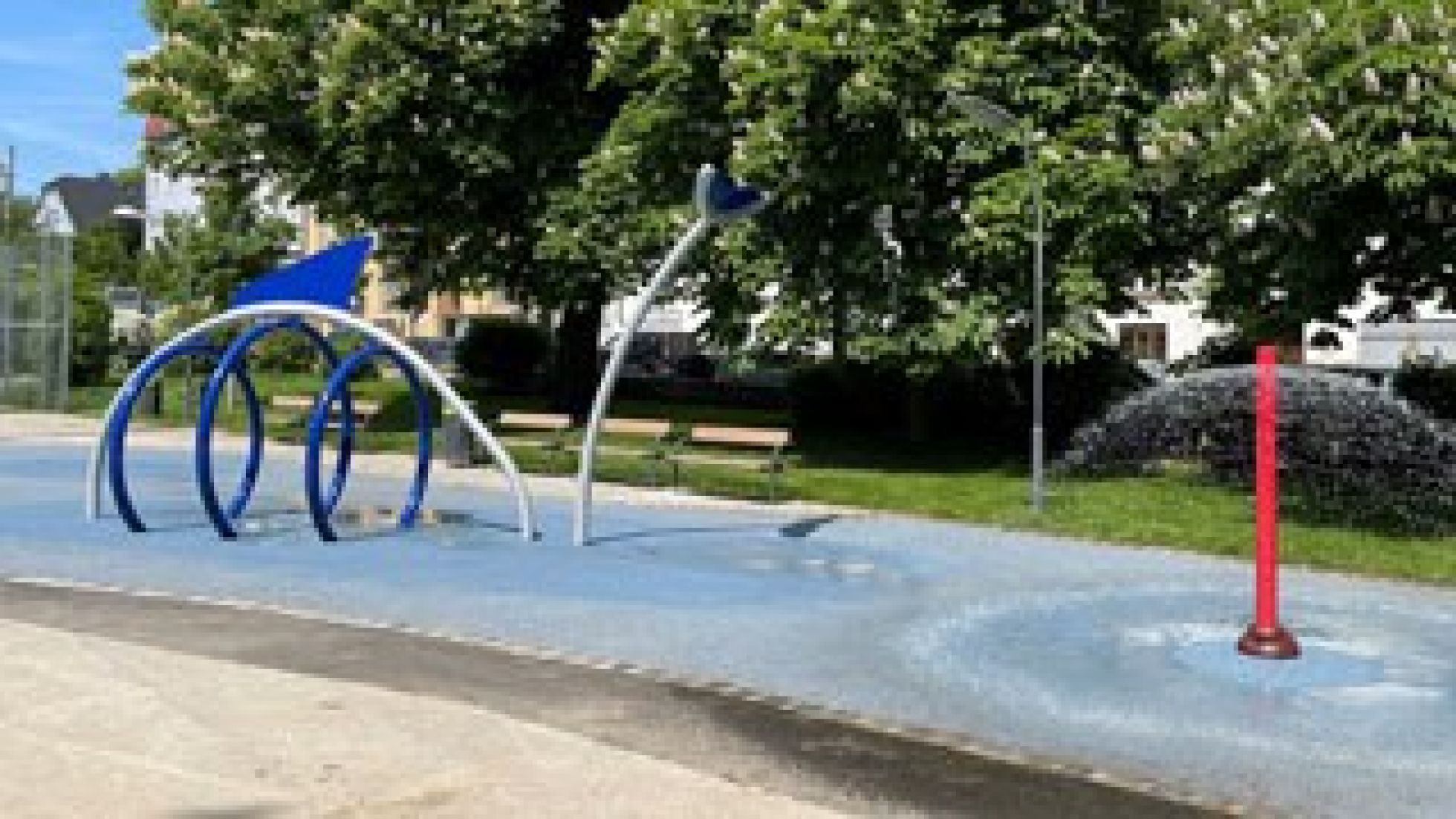 Wasserspielgeräte in einem Park