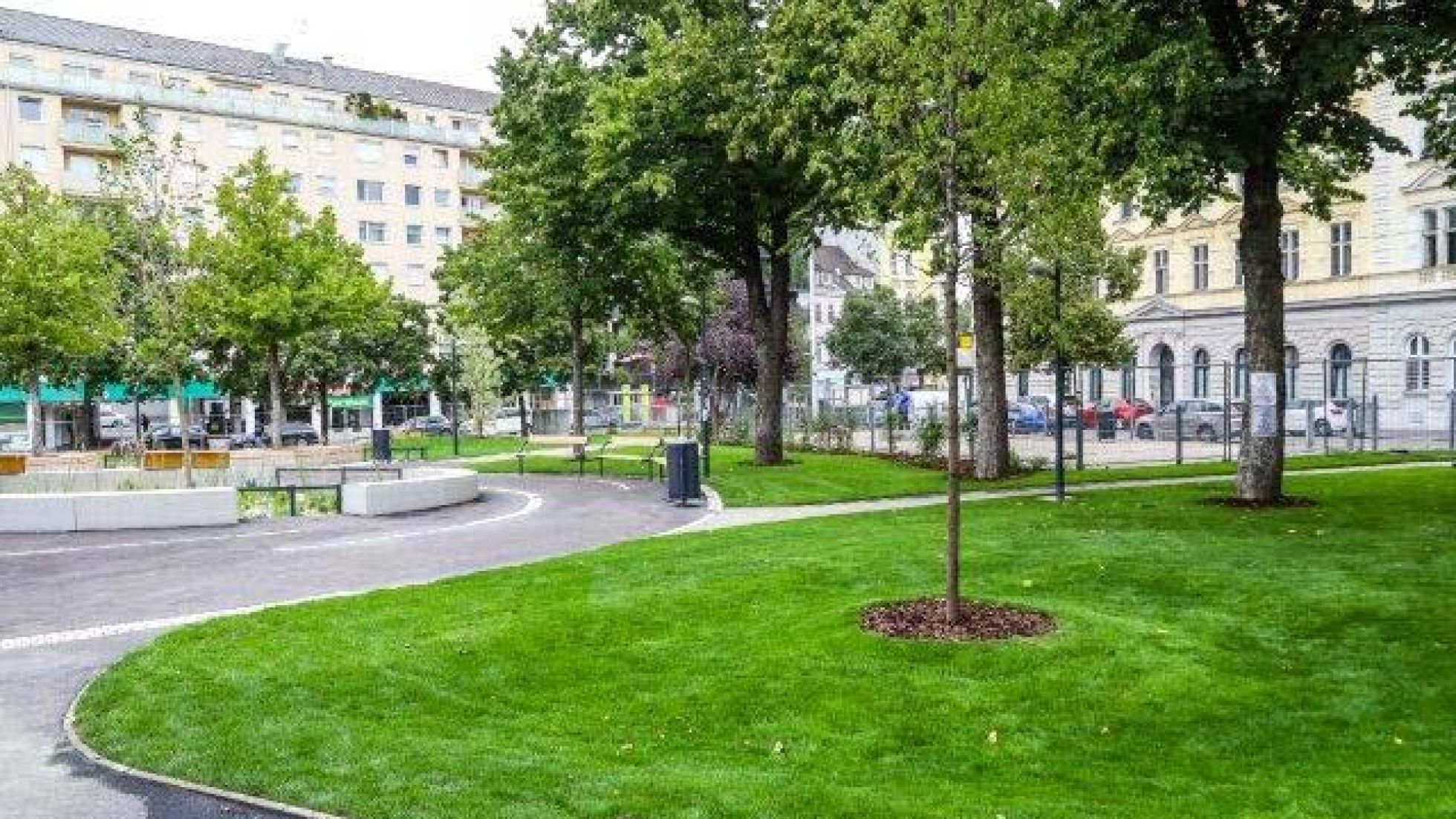 copyright: PID/Fürthner Parkanlage mit Bäumen