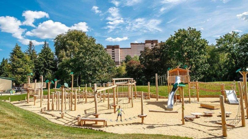 Spielplatz in einer Parkanlage