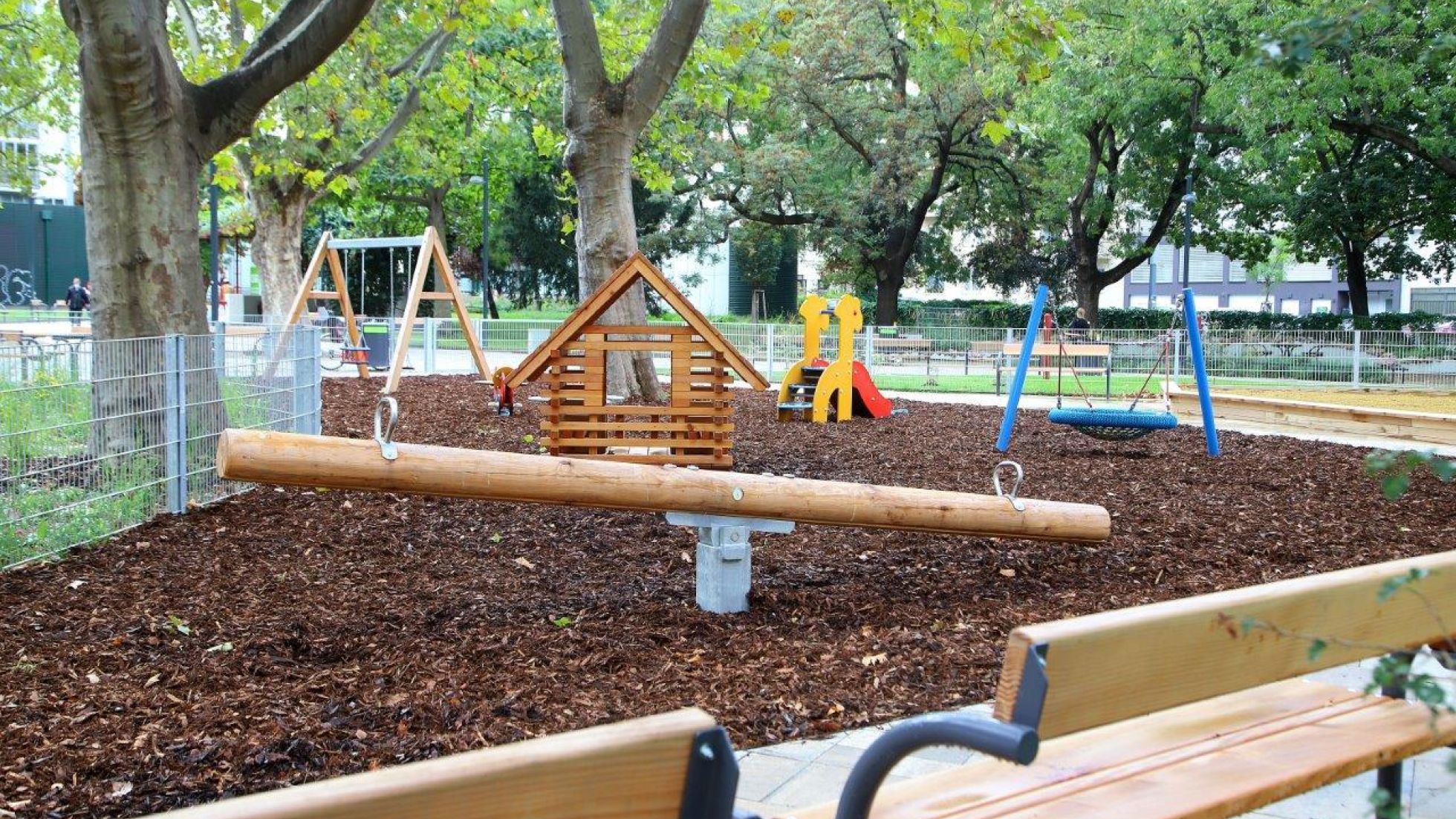 Spielplatz in einem Park