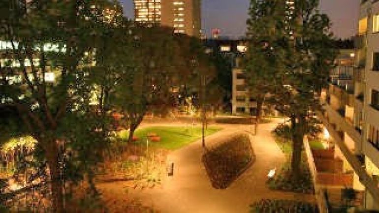 copyright: Wolfgang Ruc Nachtaufnahme eines Parks von oben