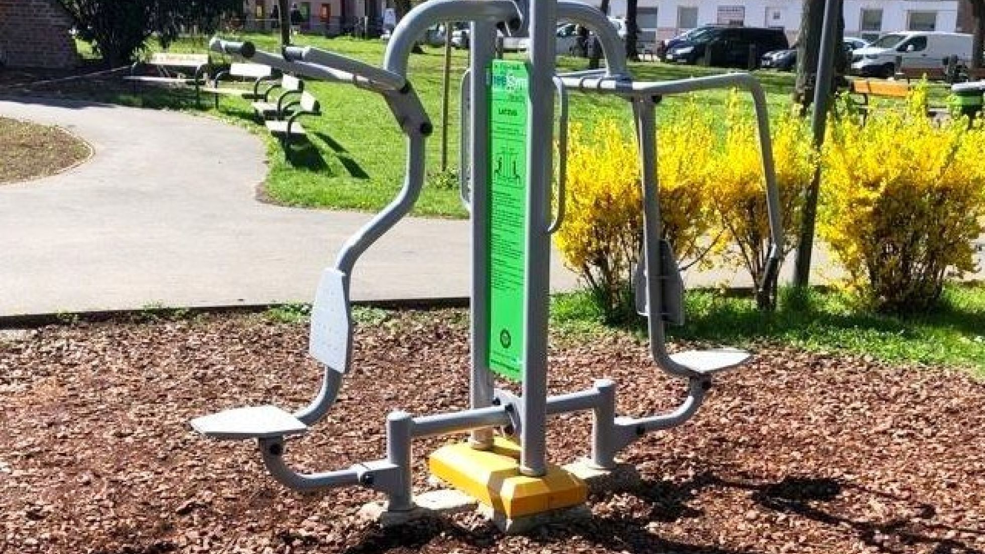 Trainingsgerät in einem Park