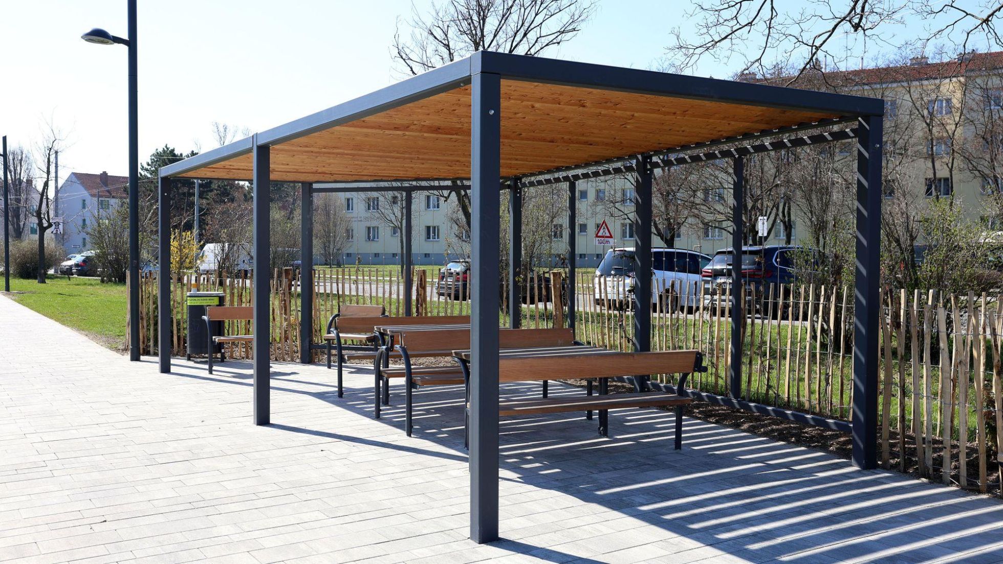 Pergola in Parkanlage