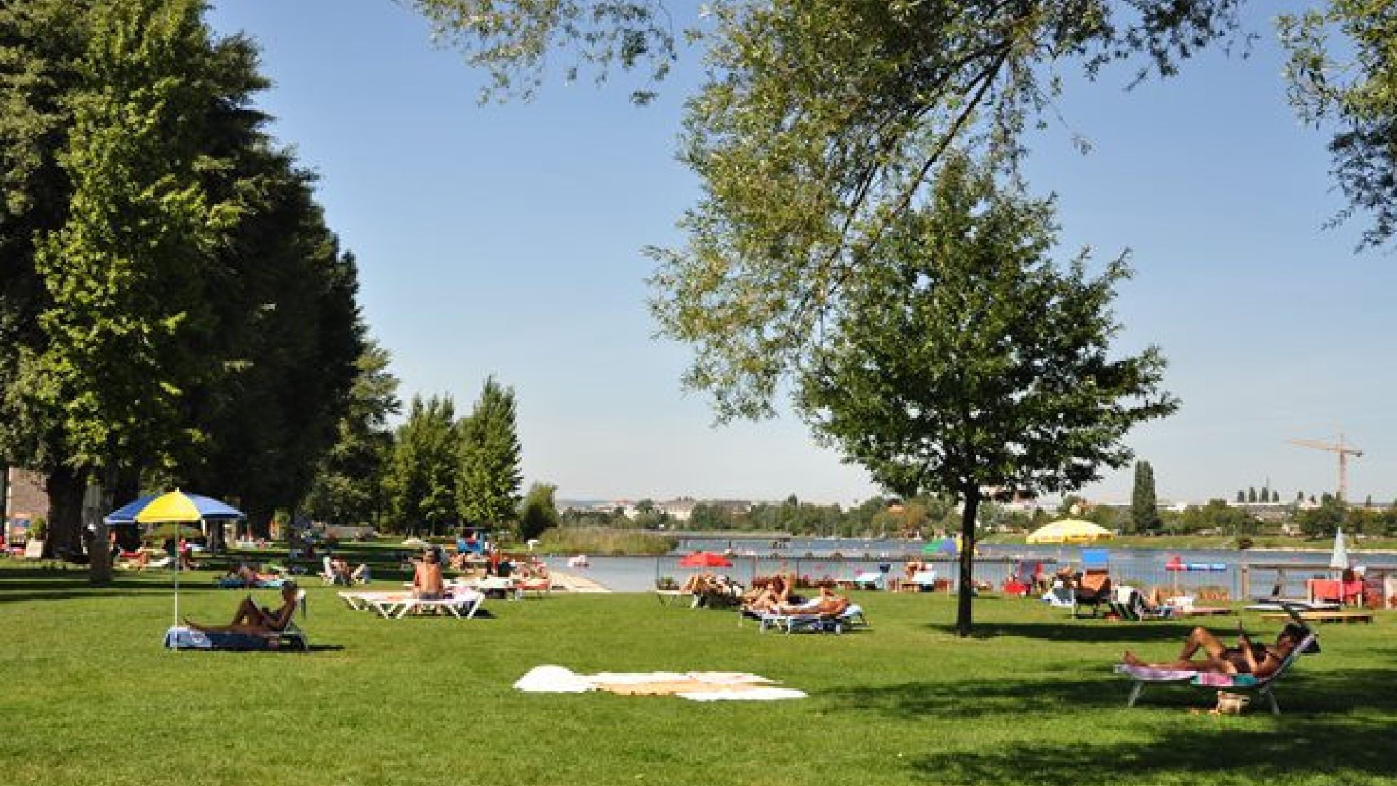 Liegefläche im Strandbad Alte Donau