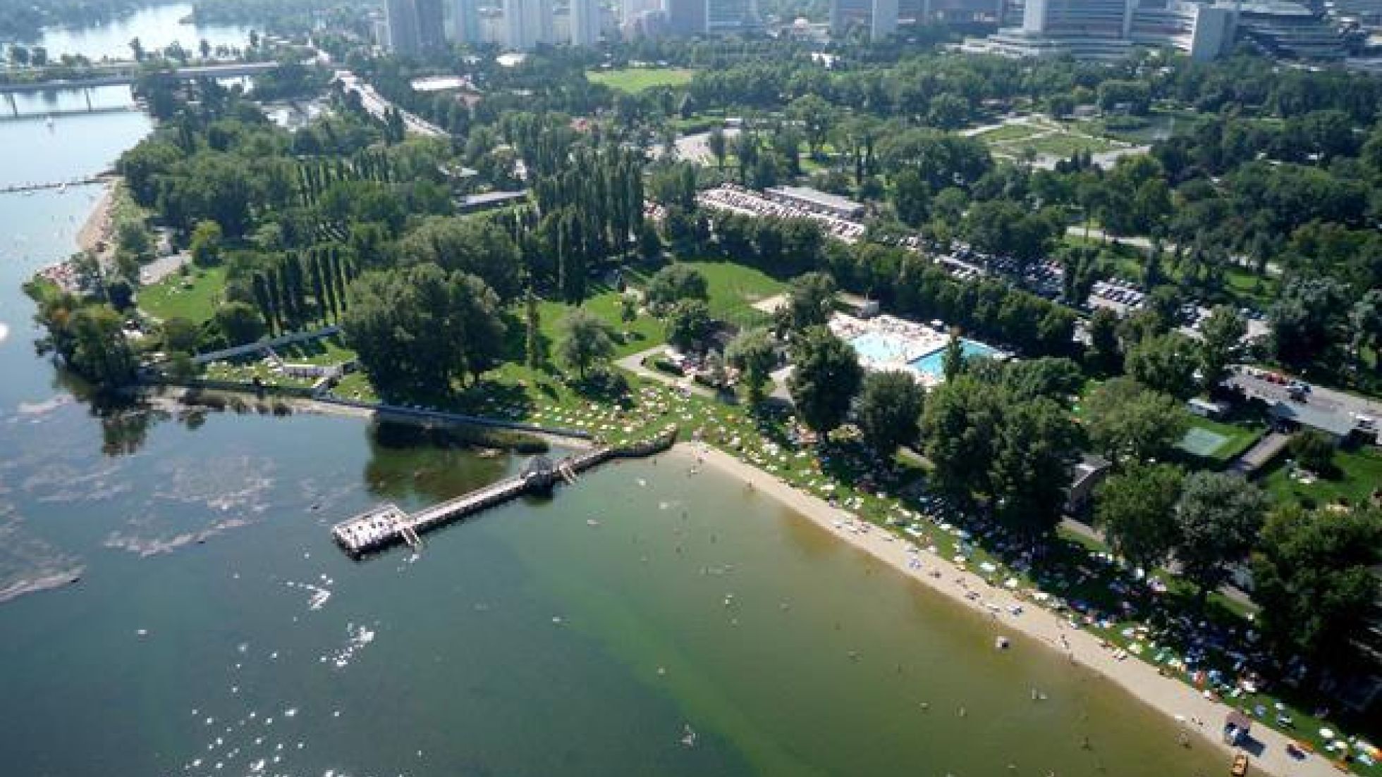 Luftbild Strandbad Alte Donau