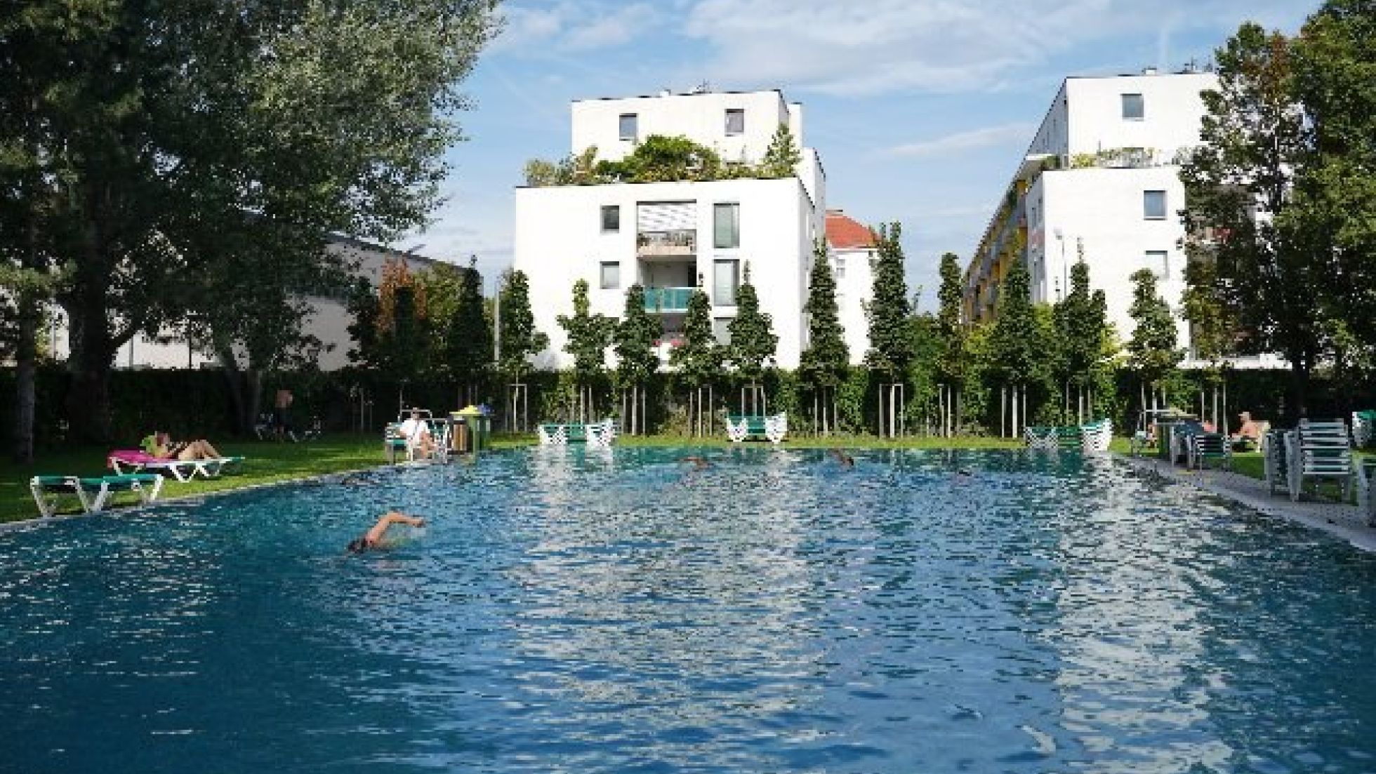 copyright: Stadt Wien/Horst Lassnig Becken im Donaustädter Bad