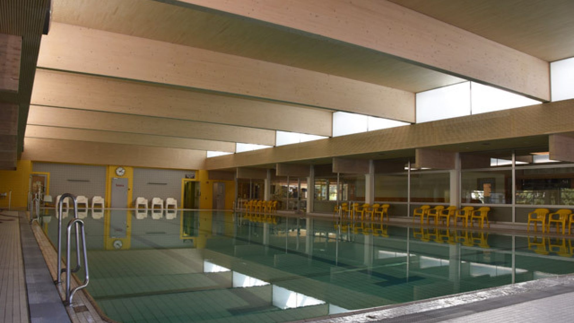 Schwimmbecken