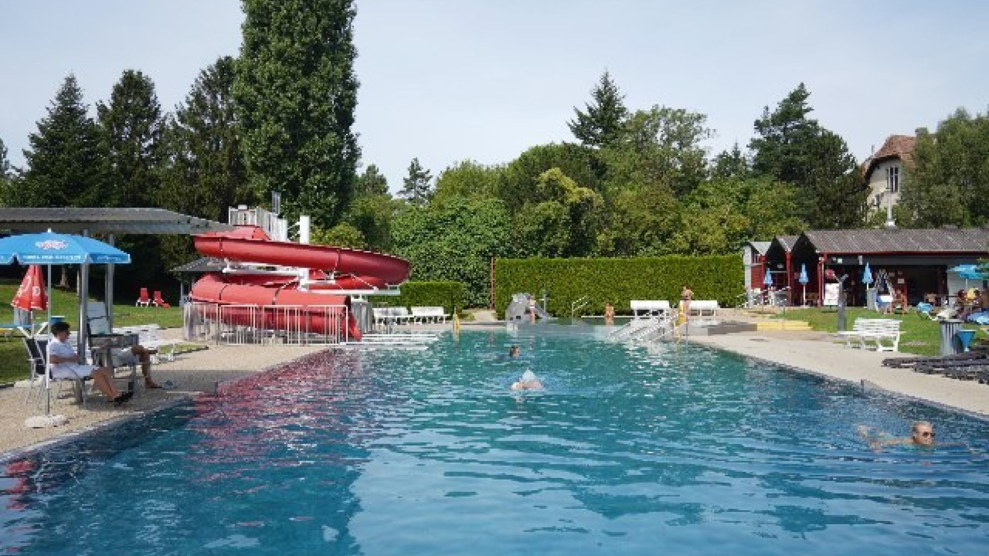 Becken mit Rutsche im Hadersdorf-Weidlingauer Bad