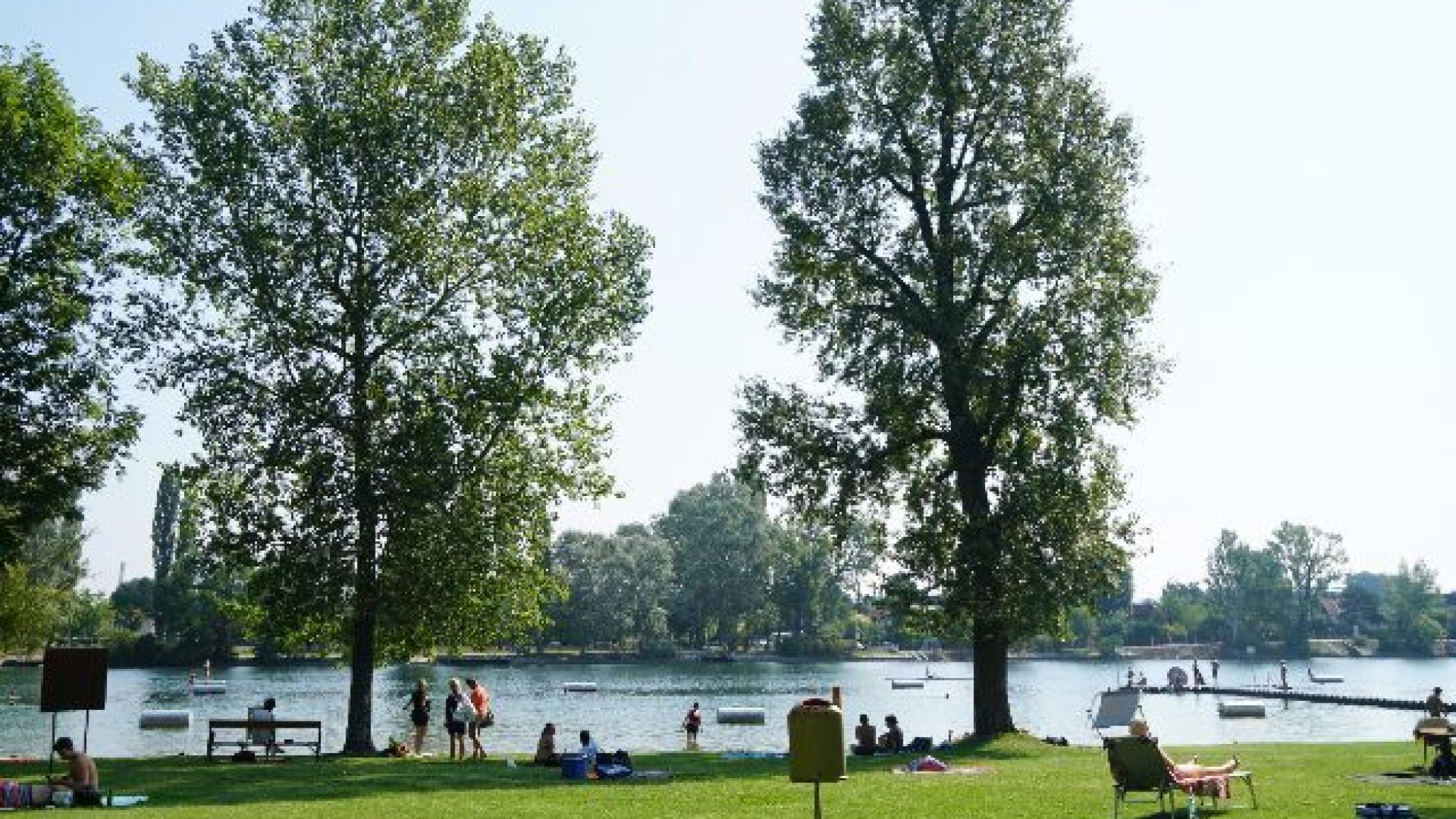 Liegewiese im Gänsehäufel-Bad