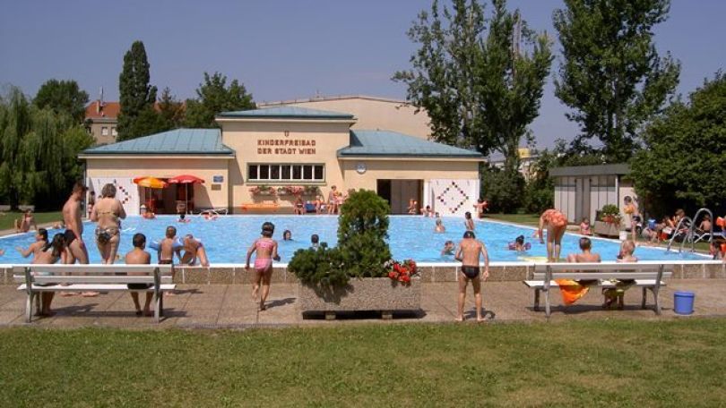copyright: Wiener Bäder (MA 44) Kinderbecken im Freien