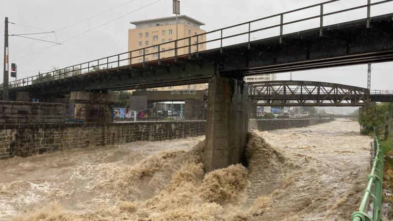 copyright: Magistratsabteilung 45 Der Wienfluss bei Hochwasser