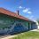 Haus mit bemalter Fassade mit Aufschrift "Wir die Liesing - Bachl"
