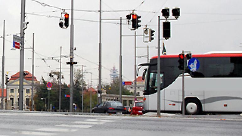 Bus am Schwarzenbergplatz