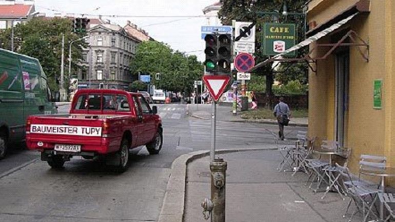 copyright: AUVA Kreuzungsbereich Lerchenfelder Gürtel - Neustiftgasse