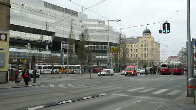 Blick auf den Julius-Tandler-Platz