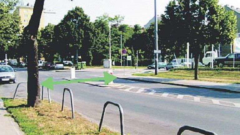 Kreuzungsbereich Gußriegelstraße - Brunnweg