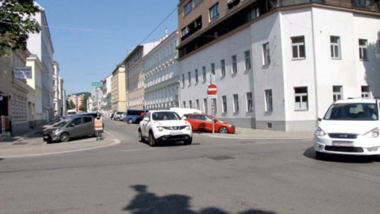copyright: MA 46/Gabriele Steinbach Kreuzungsbereich Enenkelstraße - Hasnerstraße