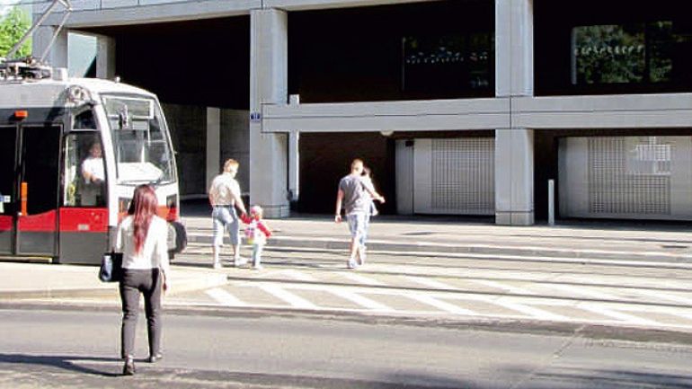 copyright: ©c.fuerthner/PID Straßenbahnhaltestelle Donaufelder Straße