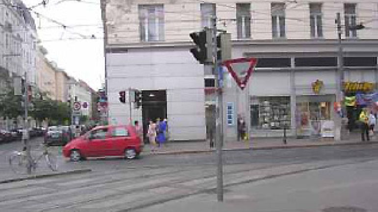 copyright: AUVA Kreuzung Josef-Matthias-Hauer-Platz - Josefstädter Straße