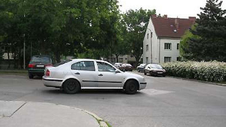 Kreuzungsbereich Beilgasse - Wienerfeldgasse