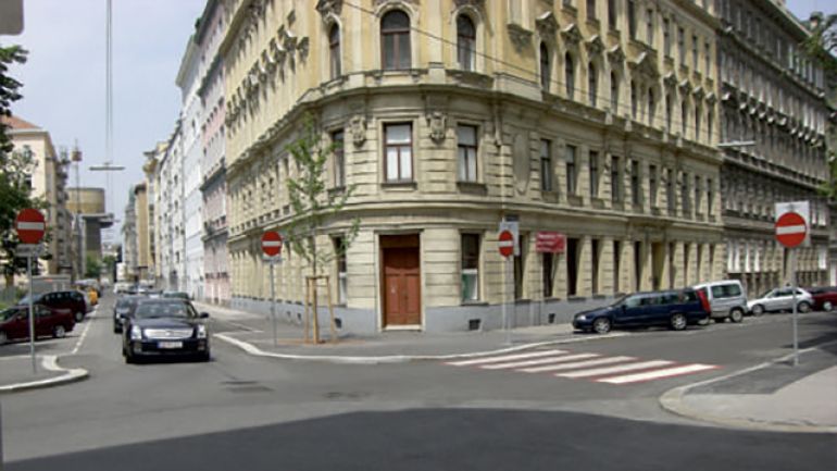 copyright: ©c.fuerthner/PID Kreuzungsbereich Barmherzigengasse - Eslarngasse