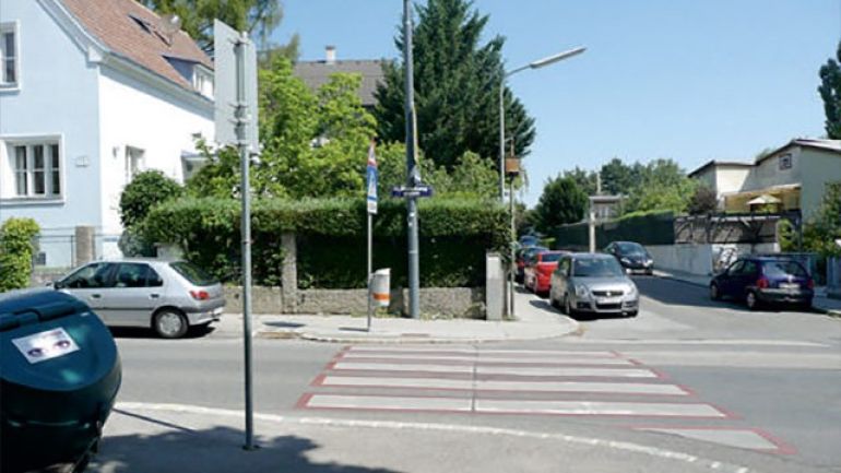 Kreuzungsbereich Weinberggasse – Scherpegasse