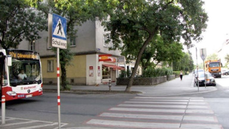 Kreuzungsbereich Vorgartenstraße - Traisengasse