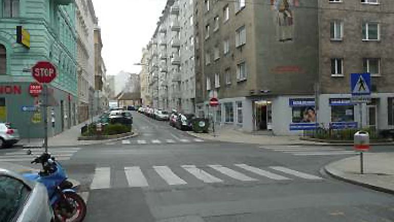 Kreuzungsbereich Sechsschimmelgasse - Sobieskigasse - Wilhelm-Exner-Gasse