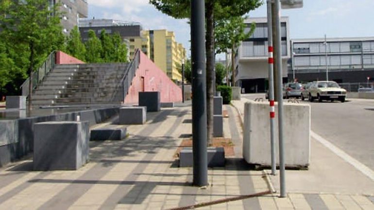 Bereich Emil-Fucik-Gasse - Schule