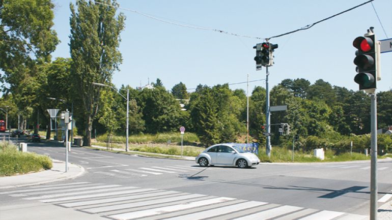 Kreuzungsbereich Breitenfurter Straße - Rodauner Straße