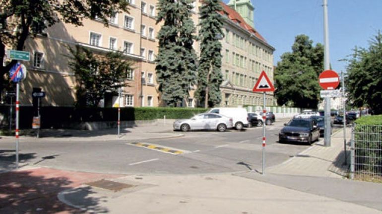 copyright: MA 46/Gabriele Steinbach Kreuzungsbereich Vorgartenstraße - Winarskystraße