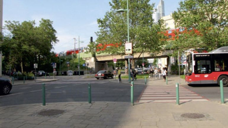 copyright: MA 46/Gabriele Steinbach Kreuzungsbereich Hellwagstraße - Pasettistraße