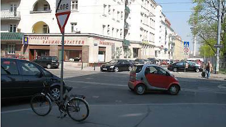 Kreuzungsbereich Heinestraße - Vereinsgasse