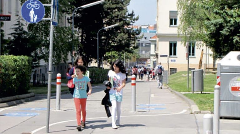 Kobingergasse bei der Schule