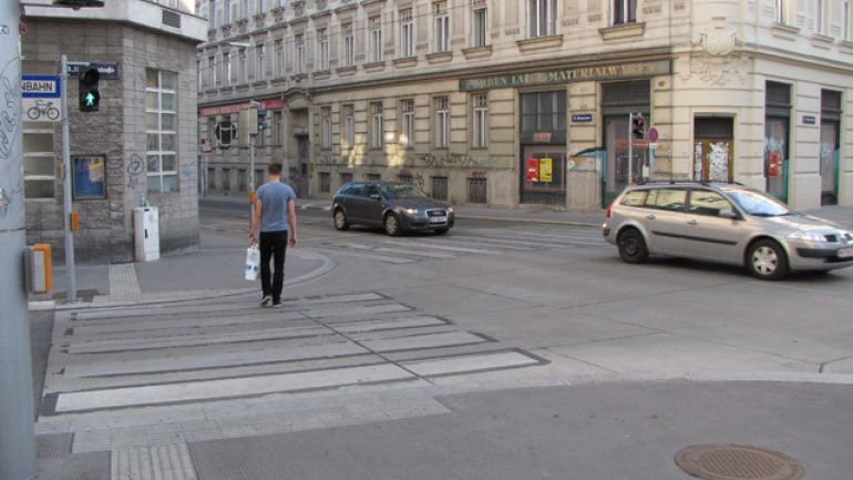 Kreuzungsbereich Ullmannstraße - Stiegergasse