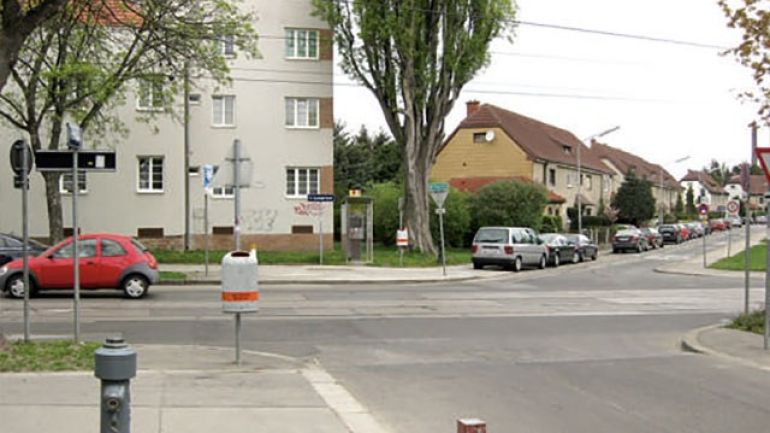 Kreuzungsbereich Speisinger Straße – Maygasse