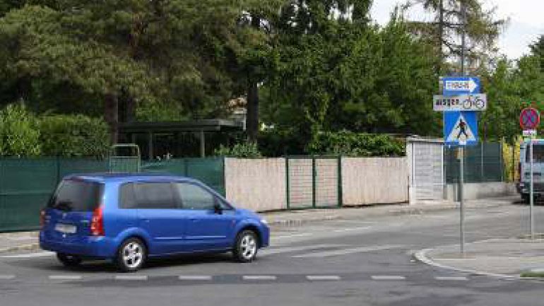 Kreuzungsbereich Josef-Baumann-Gasse - Zehdengasse