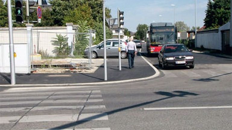 Kreuzung Schukowitzgasse - Breitenleer Straße