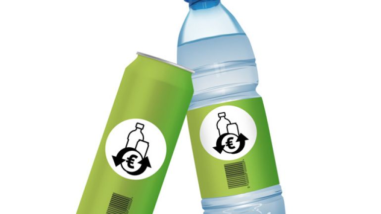 Getränkeverpackungen mit Recyclingzeichen