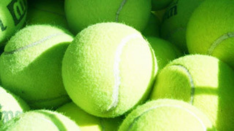 copyright: Kevin Walsh - flickr Tennisbälle